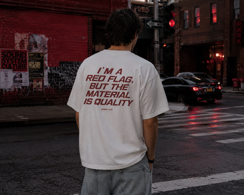 I'M A RED FLAG, BUT THE MATERIAL IS QUALITY